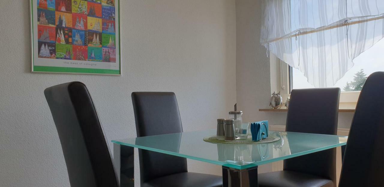 Ferien- Messewohnung Naehe Koeln-Messe Flughafen Bonn Rosrath Luaran gambar